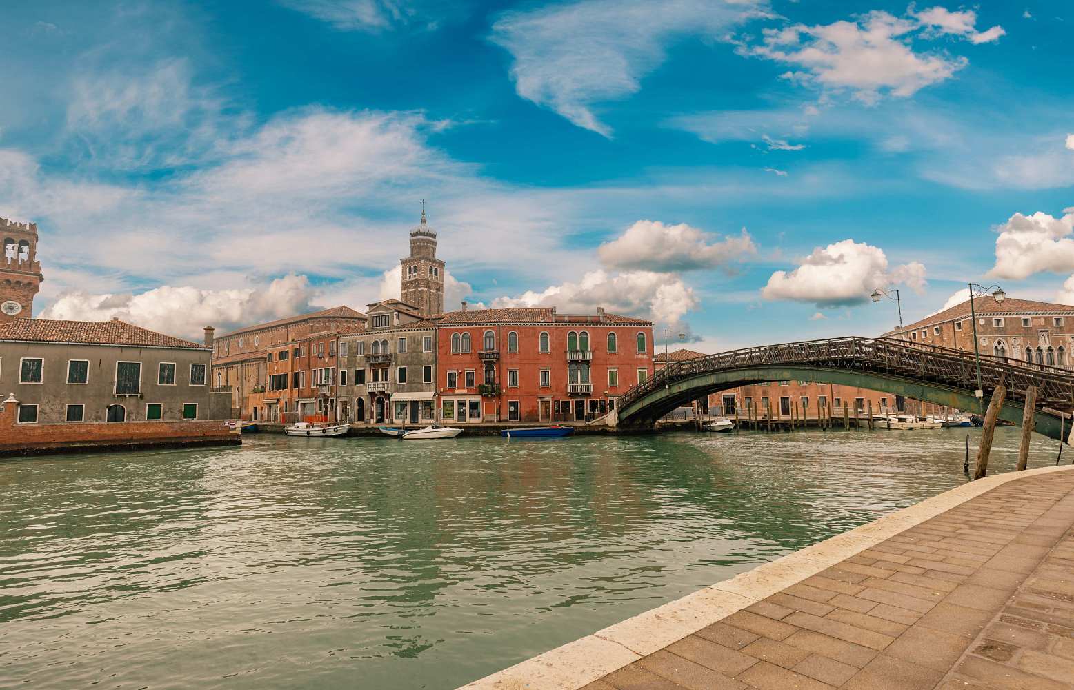 street-canal-murano-island