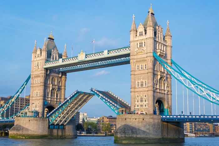 tower-bridge-london 